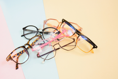 Pile,Of,Fashionable,Trendy,Eyes,Glasses,For,Correcting,Vision,On
