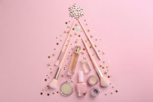 Holiday tree with makeup